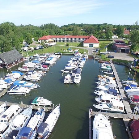 Aparthotel Am Heidensee Шверин Экстерьер фото