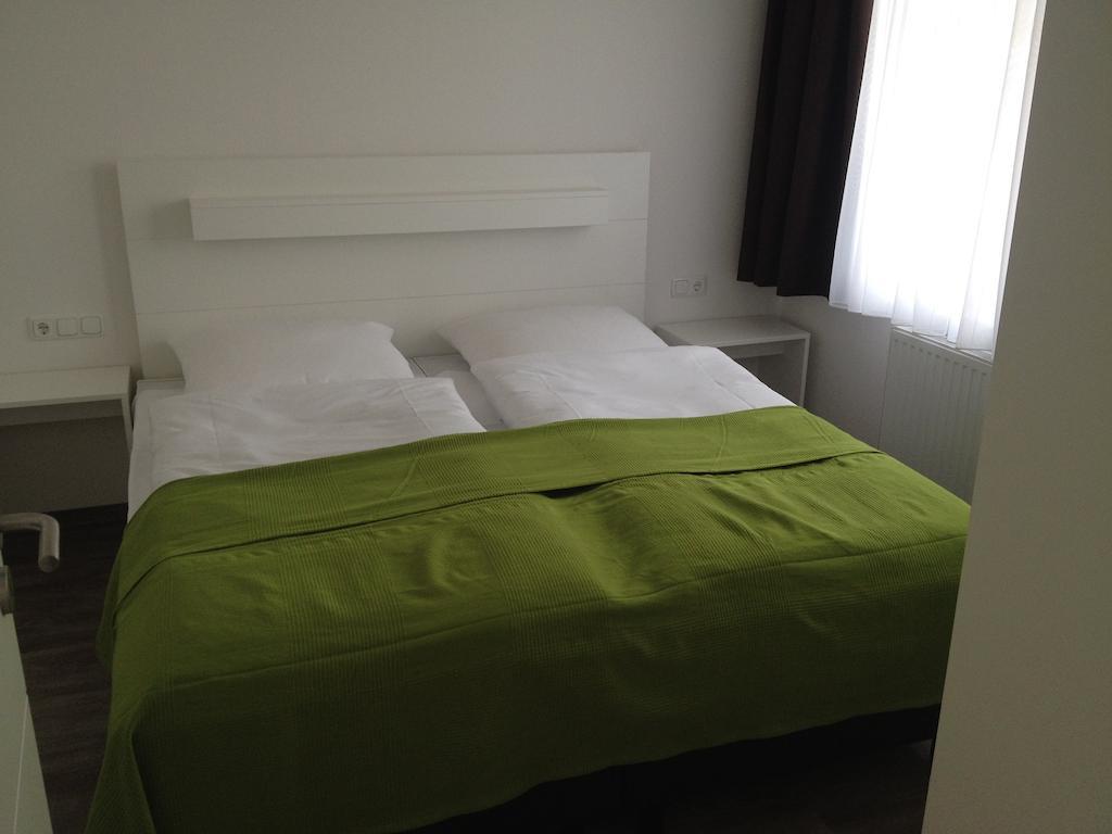 Aparthotel Am Heidensee Шверин Номер фото