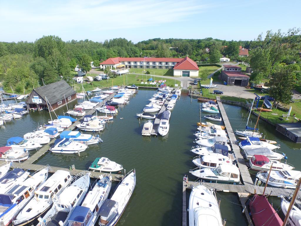 Aparthotel Am Heidensee Шверин Экстерьер фото